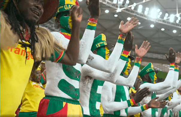 Senegal fotbollsfans dansar i Qatar World Cup